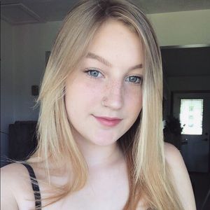 Meet your Posher, Alia